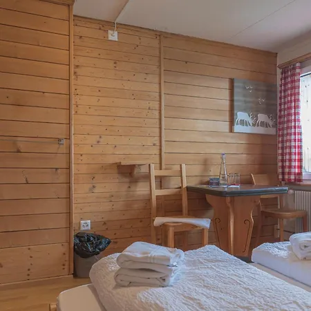 Berghaus Niederhorn Hotel 2*