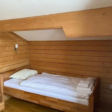 酒店 Berghaus Niederhorn 2*