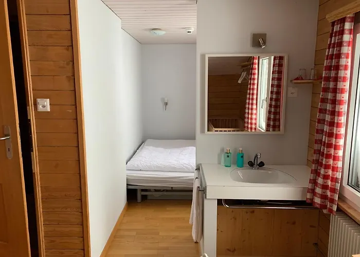 Berghaus Niederhorn Hotel 2*