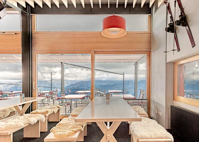 Hotel Berghaus Niederhorn 2*