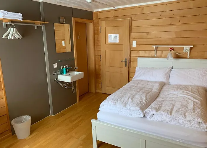Berghaus Niederhorn Szálloda 2*